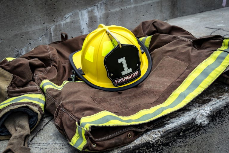 Why You Should Wear Fire Retardant Clothing And How To Maintain Your FR Clothing