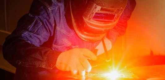 Understanding Fire Retardant Clothing: How Does Fire Retardant Clothing Work?