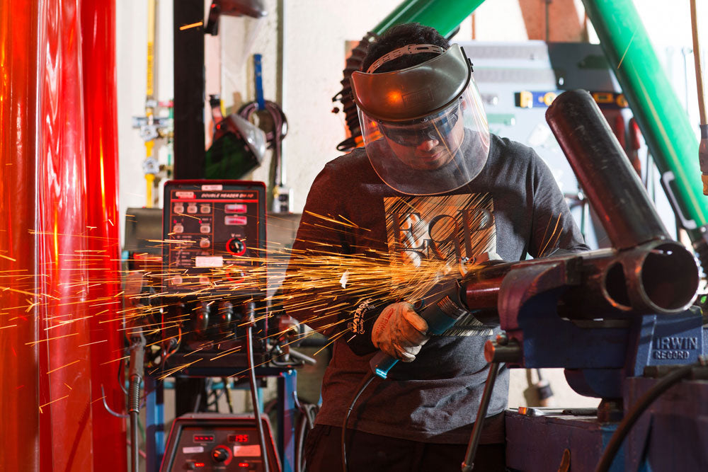 Wie werde ich Rohrinstallateur und starte eine Karriere? 